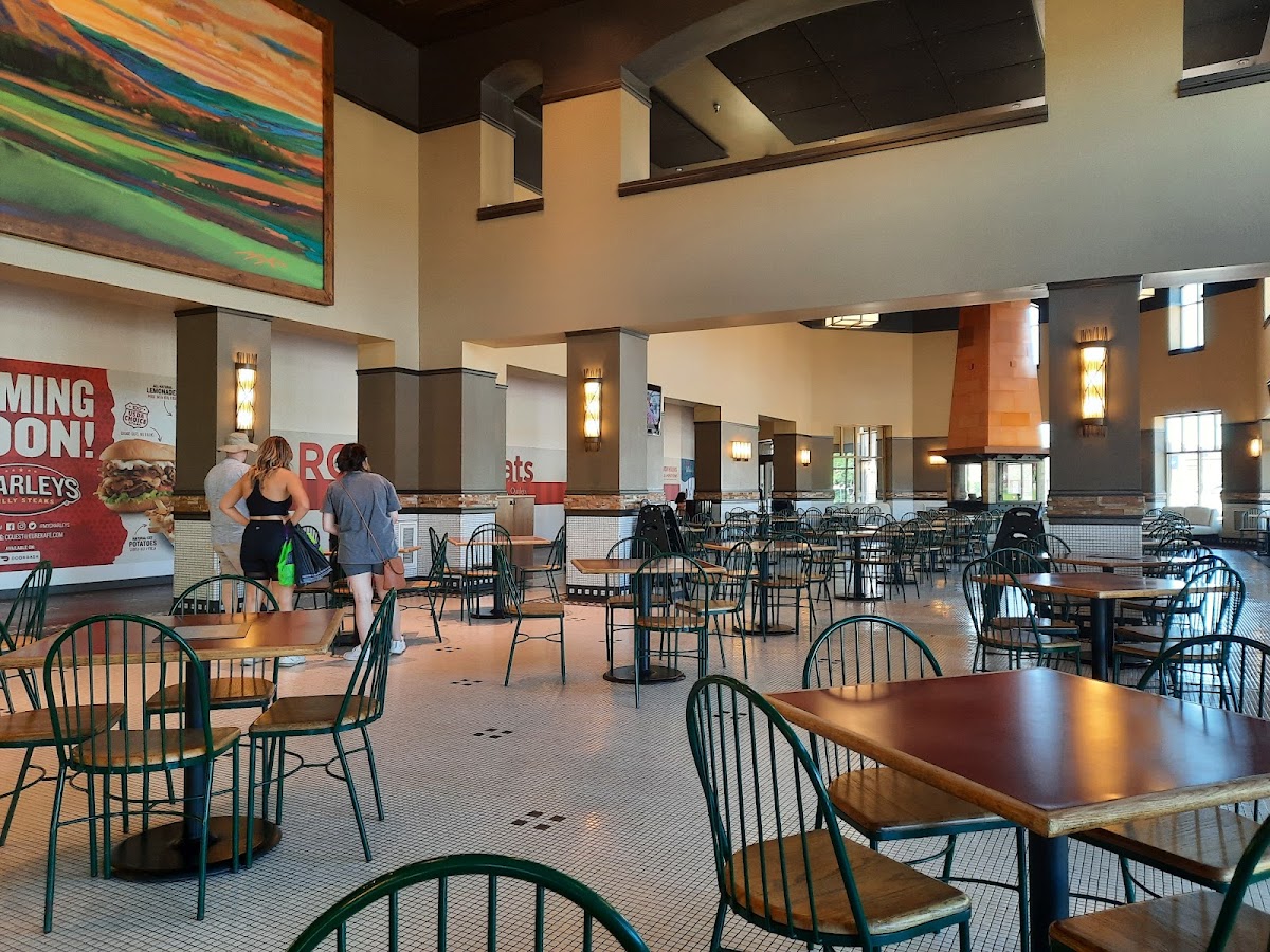 Outlets at Castle Rock